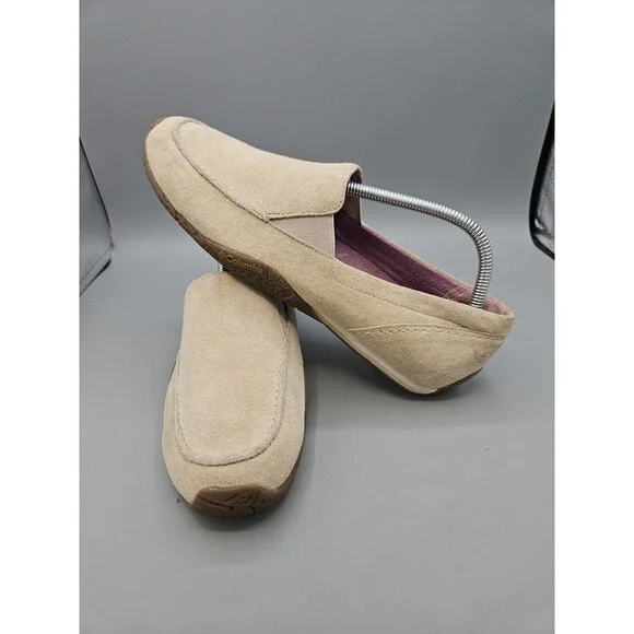 Columbia Women's Slip On  Comfort Loafer Shoes Suede Sz 10 Beige Casual Walk - Picture 7 of 11